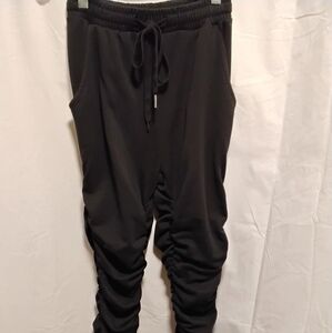 Fashion Nova Leggings, womens black drwa string elastic waist pockets Gathering